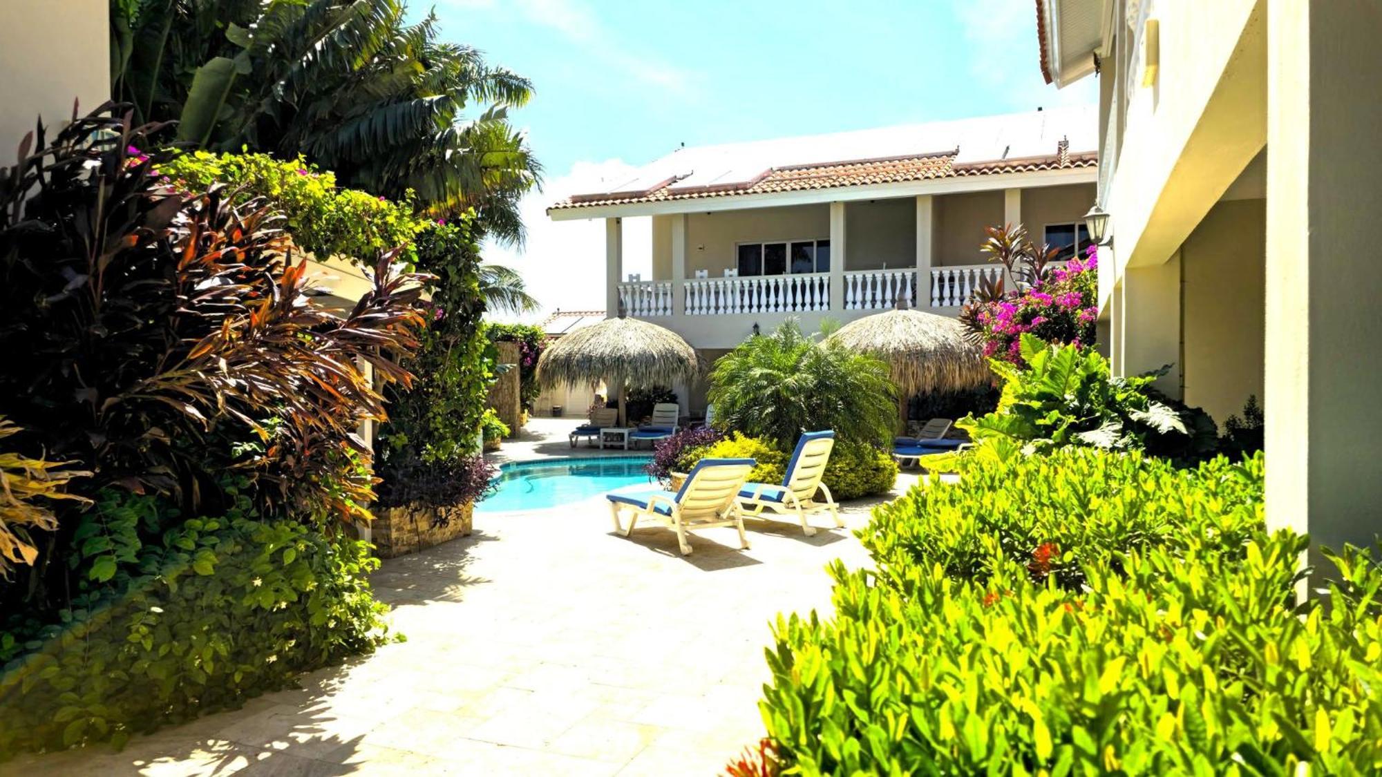 Elegant 2-Bedroom Apartment 2 Km From Eagle Beach Παλμ Μπιτς Εξωτερικό φωτογραφία