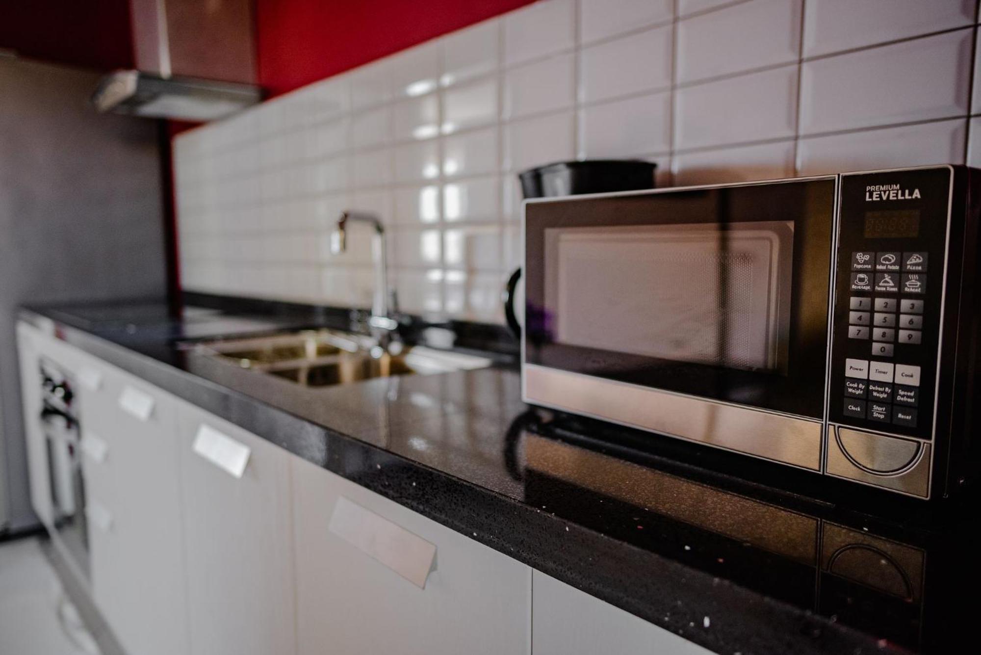Elegant 2-Bedroom Apartment 2 Km From Eagle Beach Παλμ Μπιτς Εξωτερικό φωτογραφία